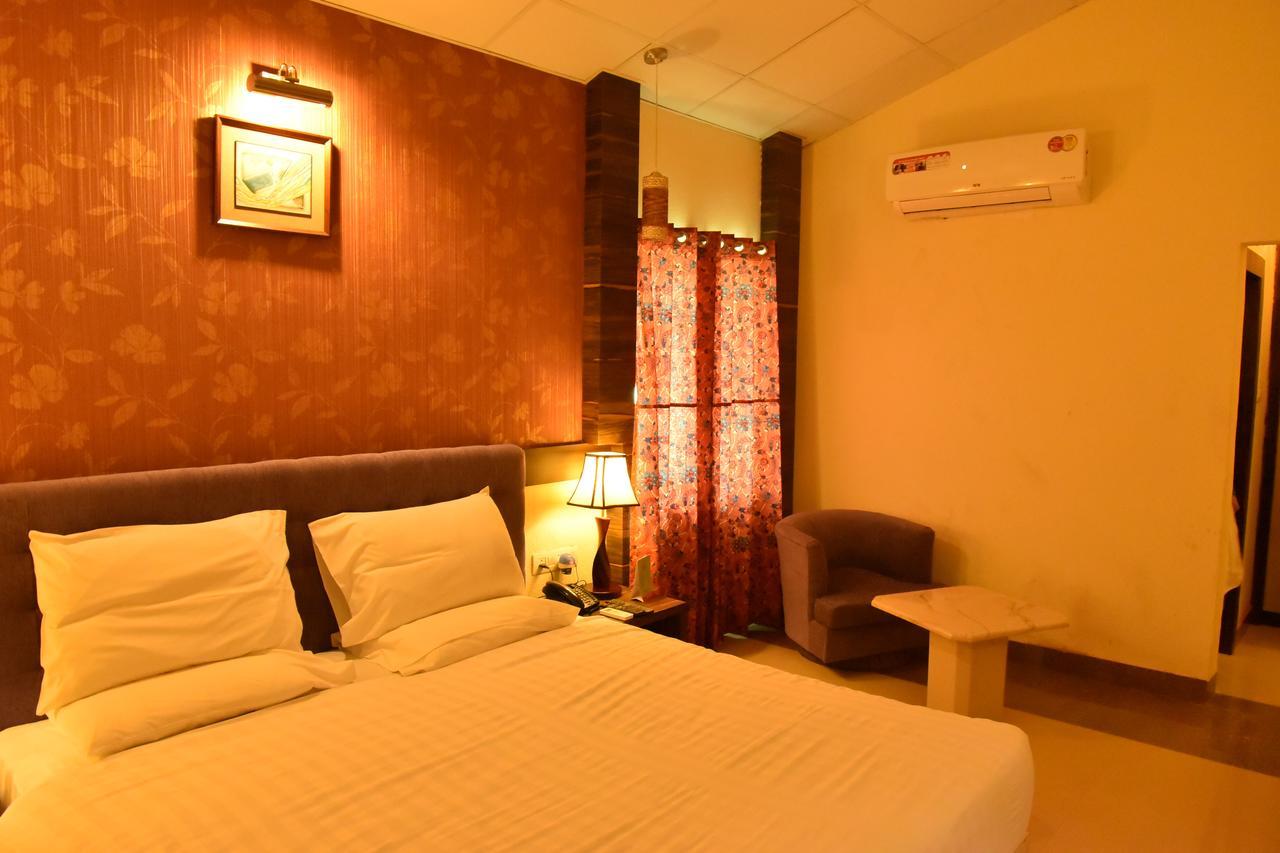 Gargee Gautam Vihar Resort Rádzsgír Kültér fotó