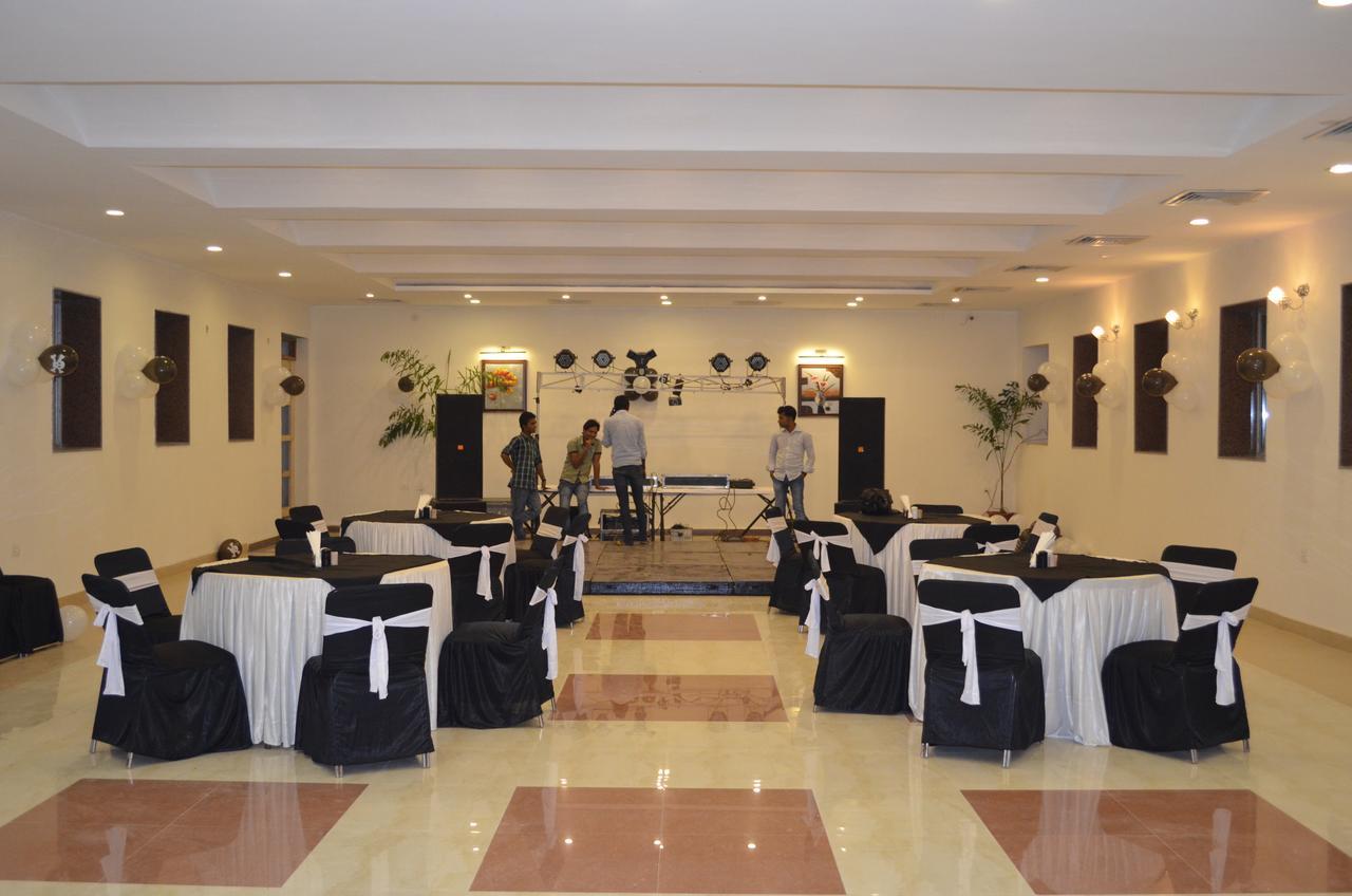 Gargee Gautam Vihar Resort Rádzsgír Kültér fotó