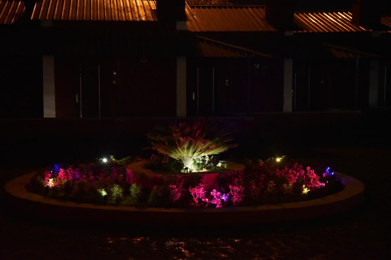Gargee Gautam Vihar Resort Rádzsgír Kültér fotó